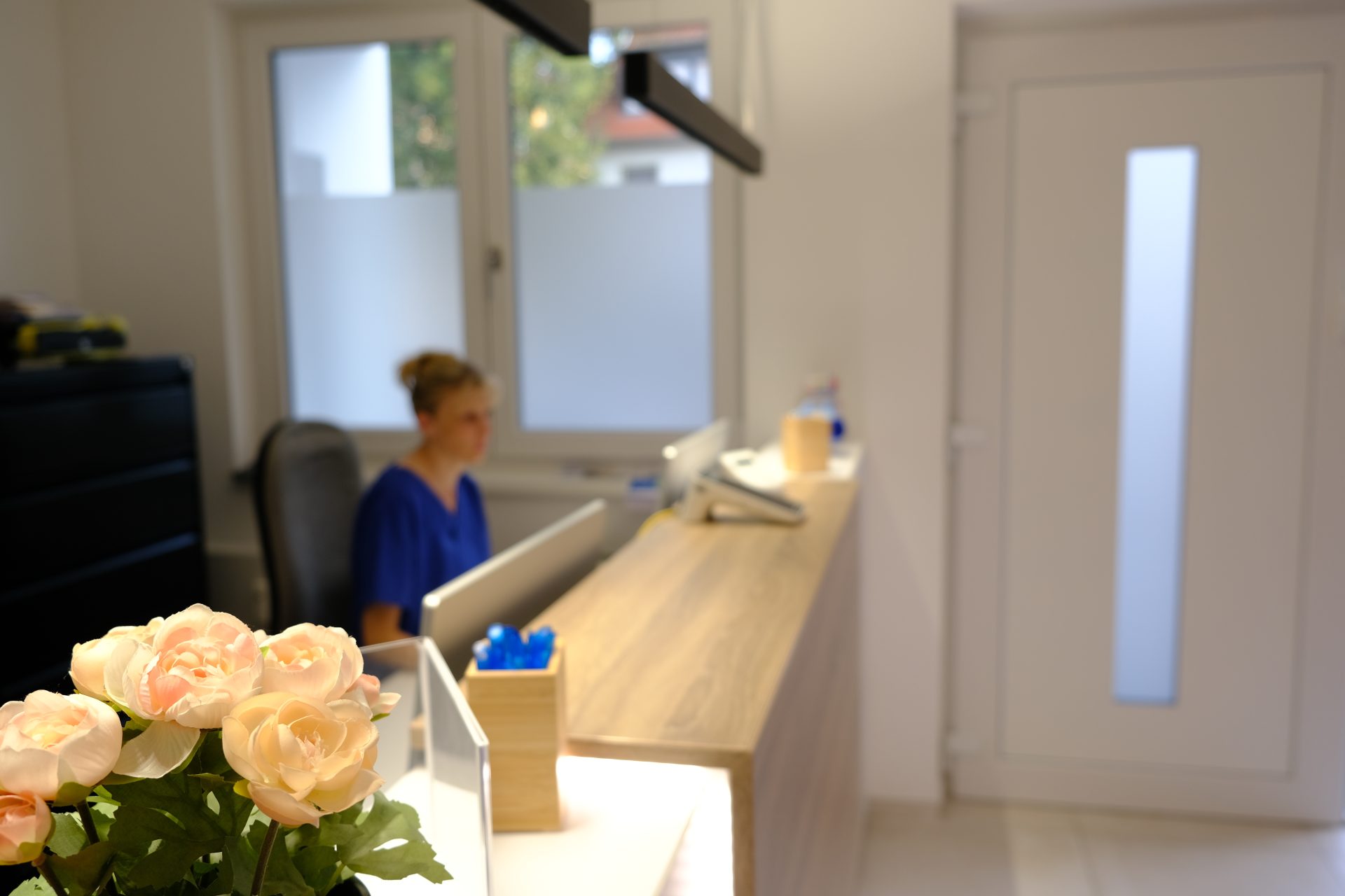 Empfang mit Blumenarrangement
